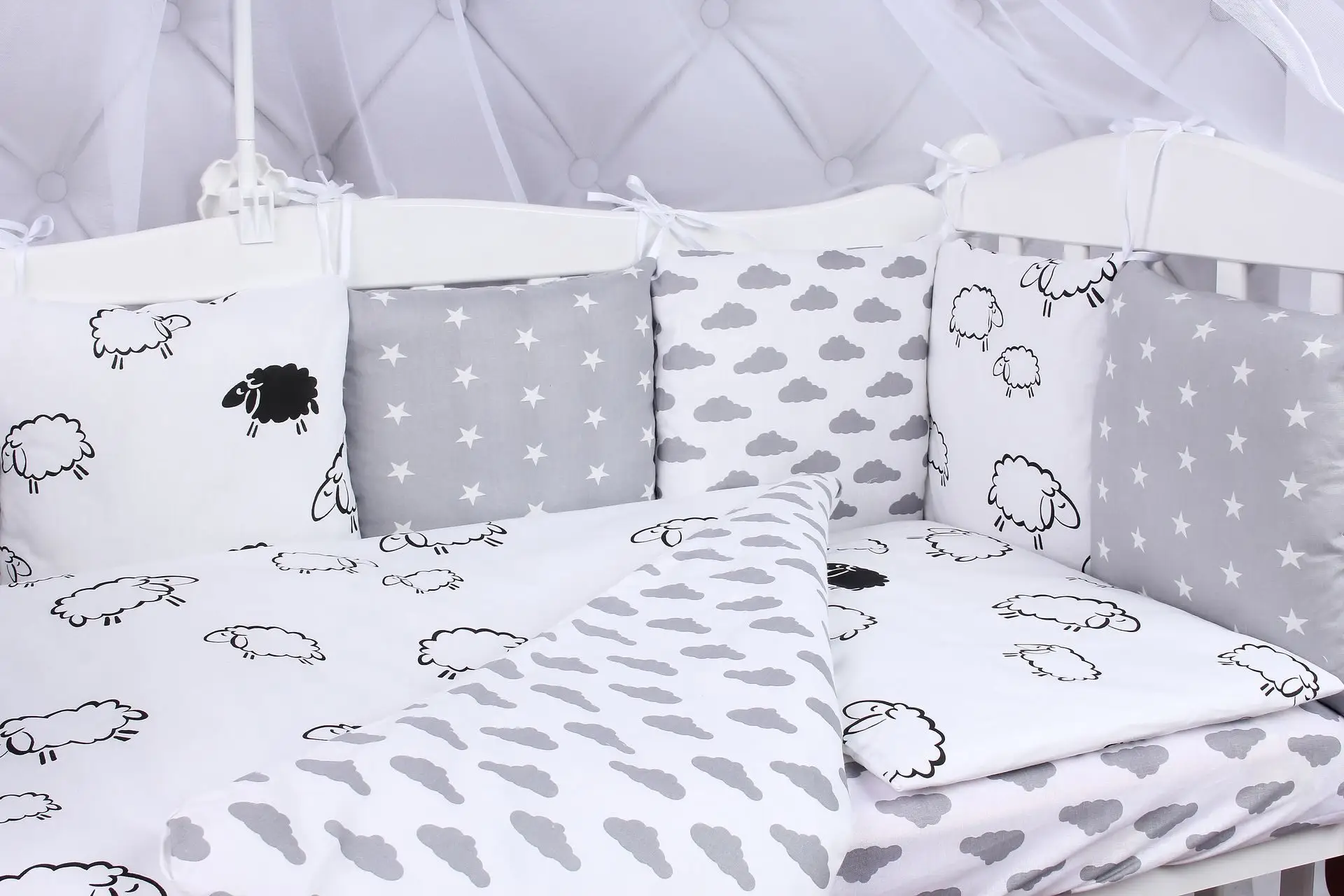Бортик в кроватку 12 предметов AmaroBaby Good Night белый, серый, поплин, бязь