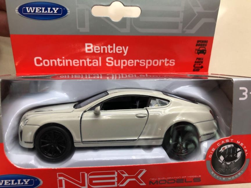 Модель машины 1:34-39 Bentley Continental Supersports